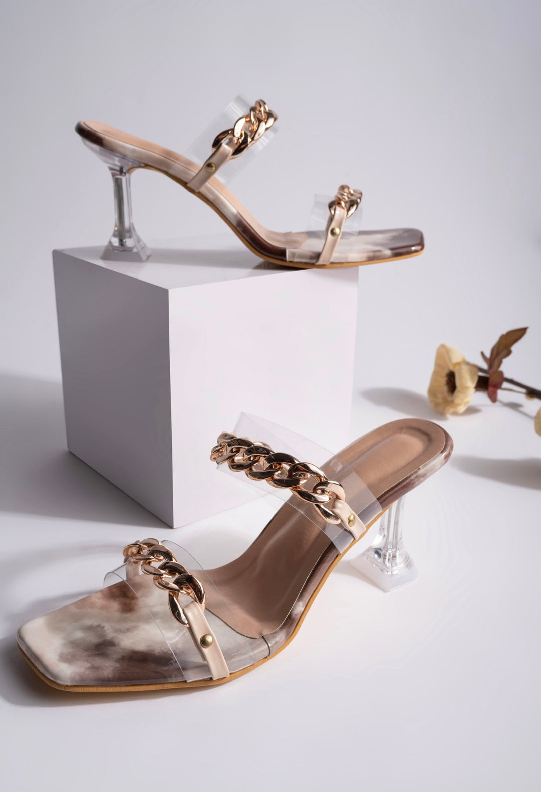 MIRAGE - Luxe in Lace