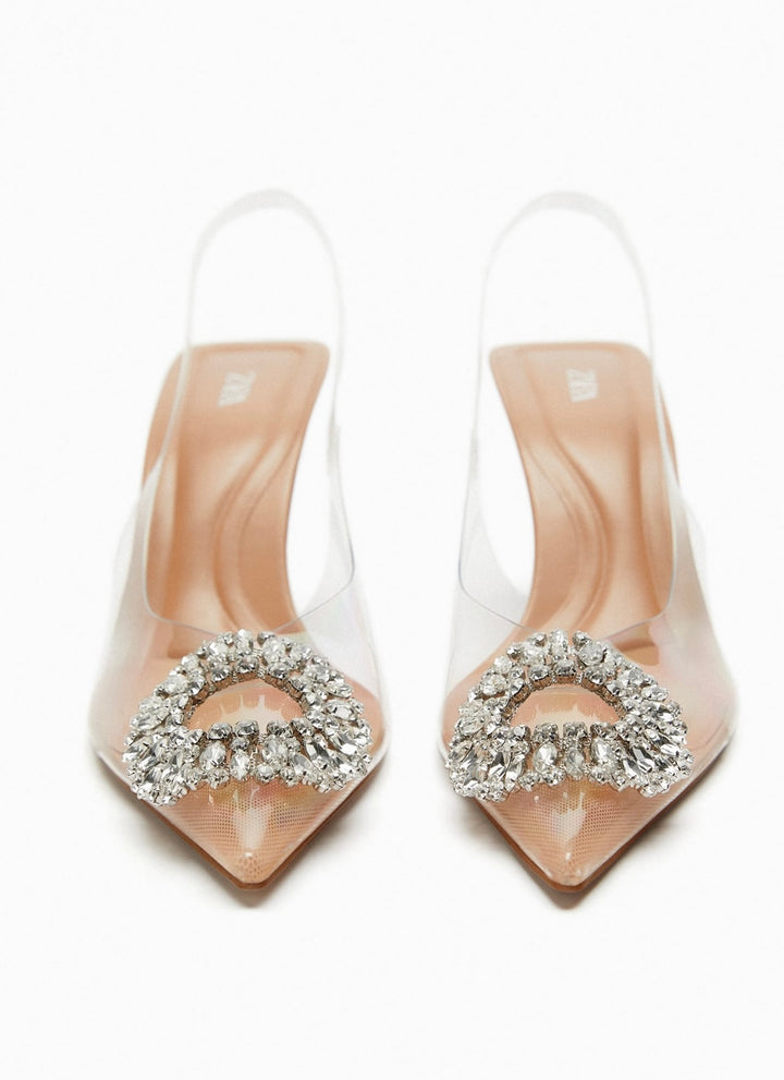 AURA - Luxe in Lace