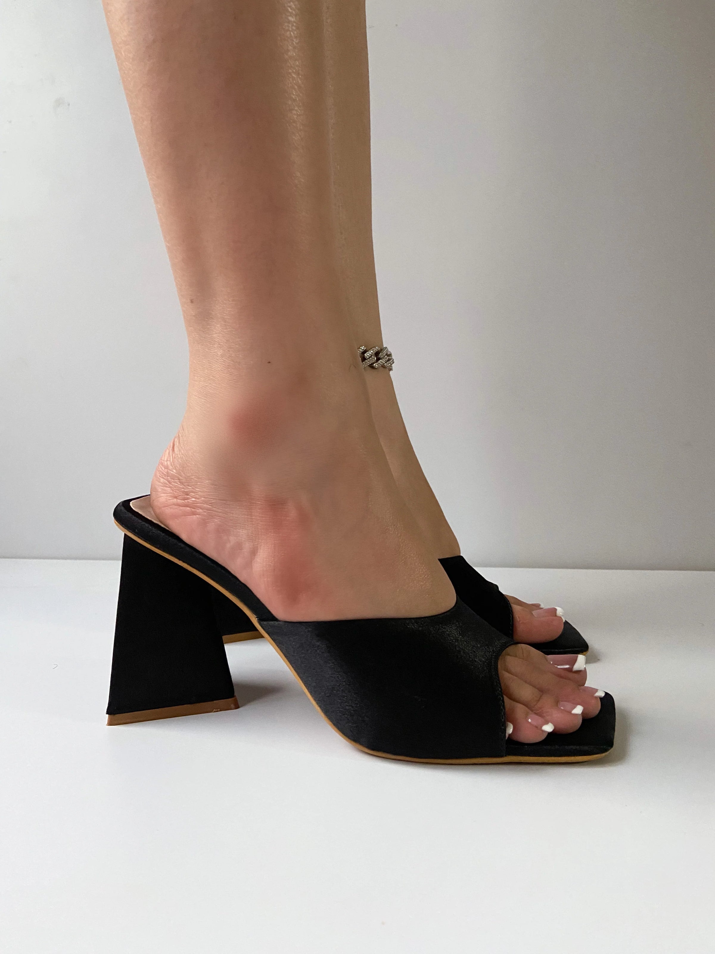 CELESTE - Luxe in Lace