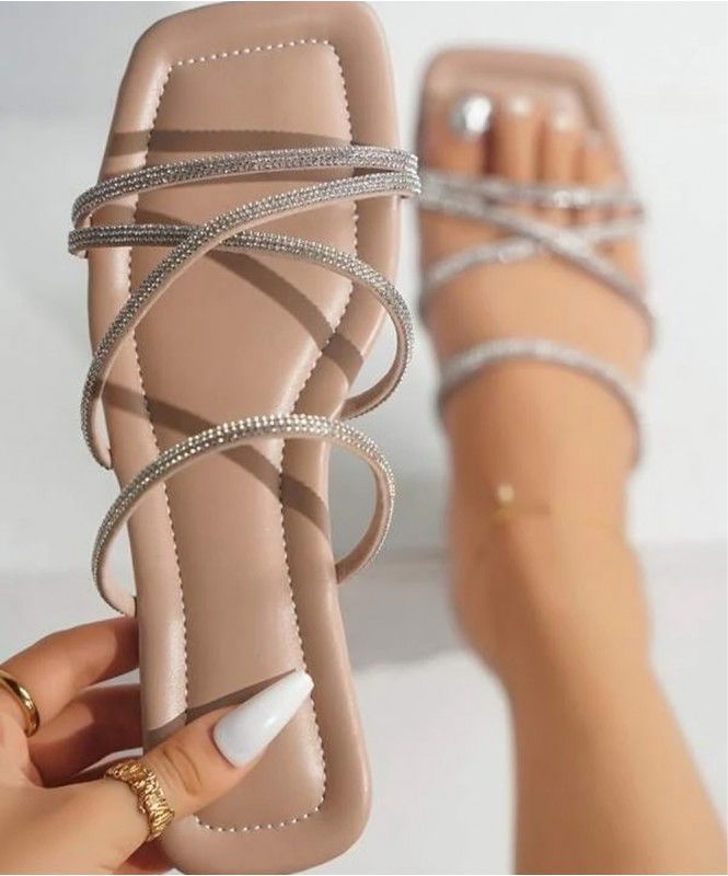 CORDIE - Luxe in Lace